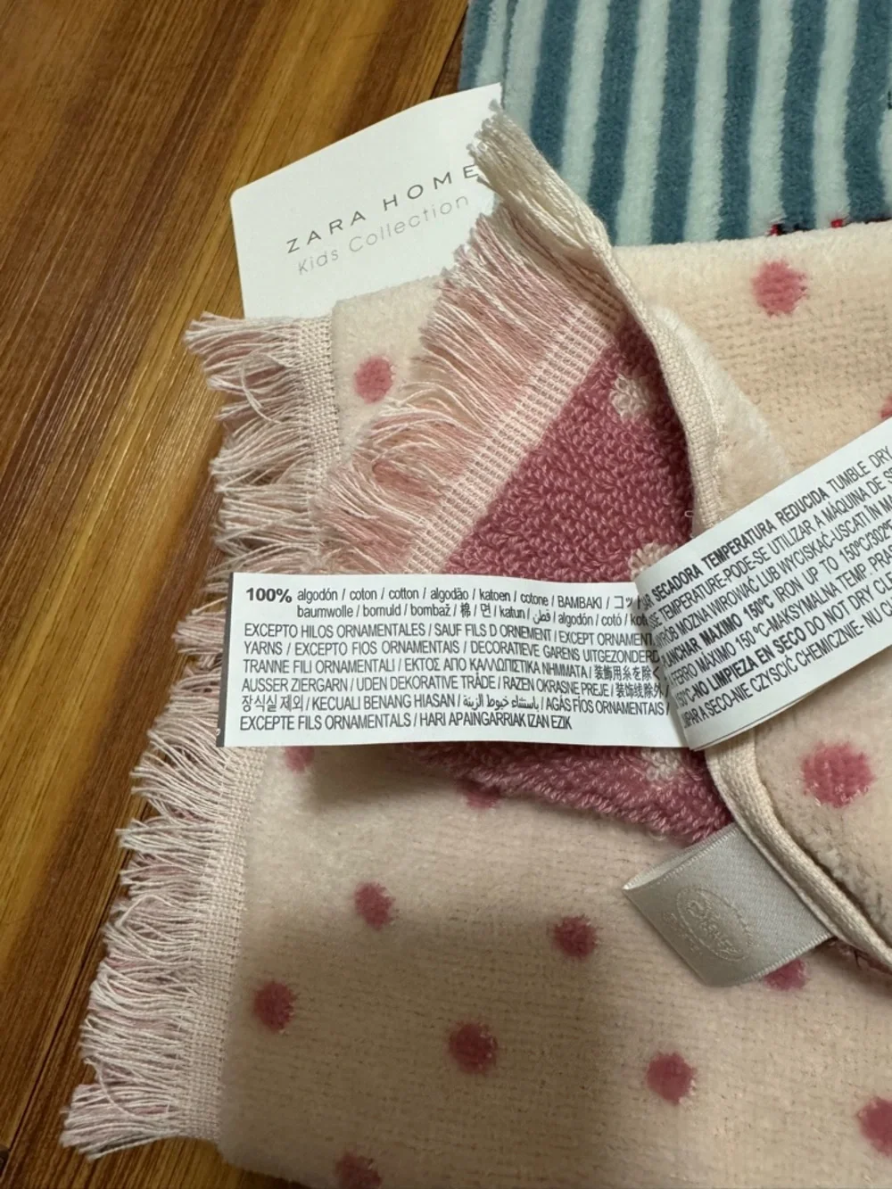 NWT Zara Home Mickey & Minnie Hand Towels